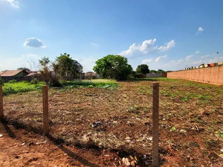 Terreno em Vila Cidade Morena