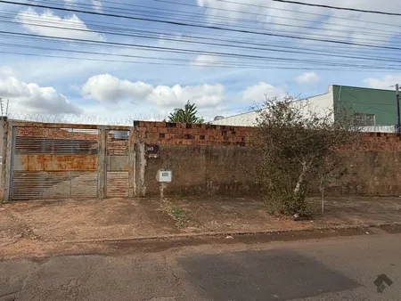 Terreno em Jardim Panamá