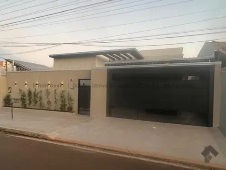 Casa-Térrea em Rita Vieira