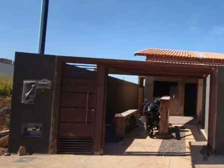 Casa-Térrea em Residencial Figueiras do Parque