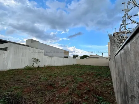 Terreno em Vila Nascente