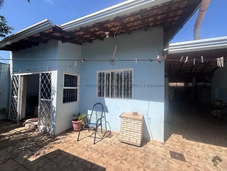 Casa-Térrea em Vila Almeida