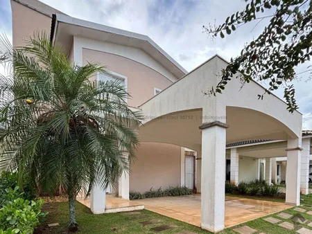 Sobrado-Condomínio em Tiradentes