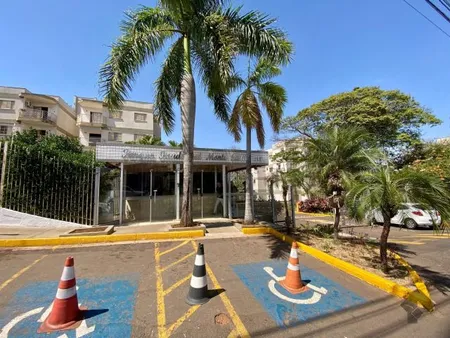 Apartamento em Monte Castelo