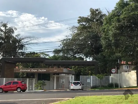 Apartamento em Carandá Bosque I