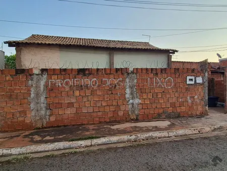 Terreno em Aero Rancho