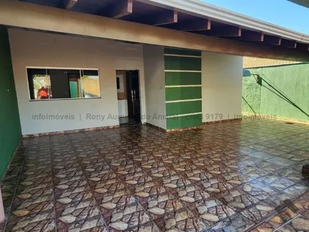 Casa-Térrea em Moreninha