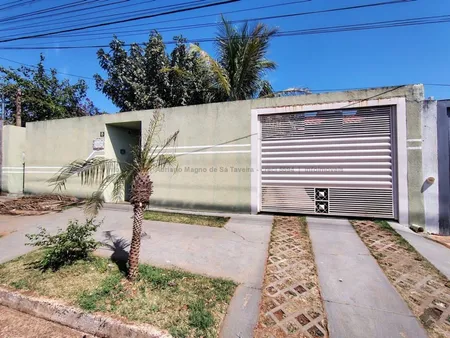 Casa-Térrea em Vila Marli