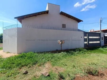 Casa-Térrea em Nova Campo Grande