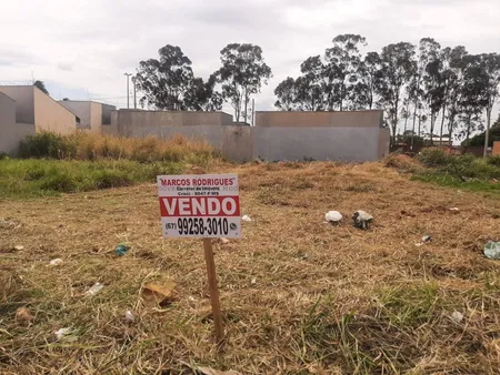 Terreno em Residencial Figueiras do Parque