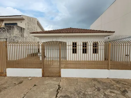 Casa-Térrea em Jacy