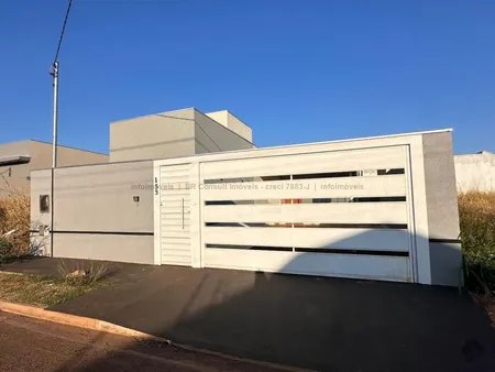 Casa-Térrea em Jardim São Conrado