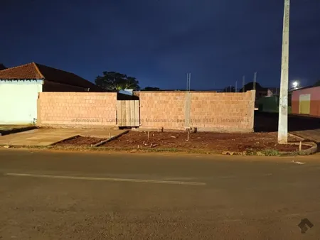 Terreno em Aero Rancho
