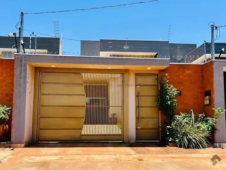 Casa-Térrea em Rita Vieira