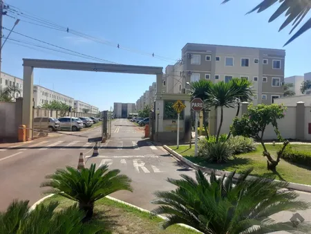 Apartamento em Pioneiros