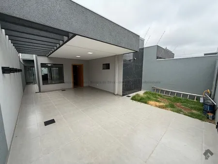 Casa-Térrea em Rita Vieira