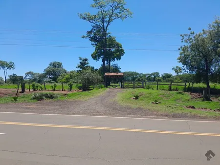 Sitio em Zona Rural