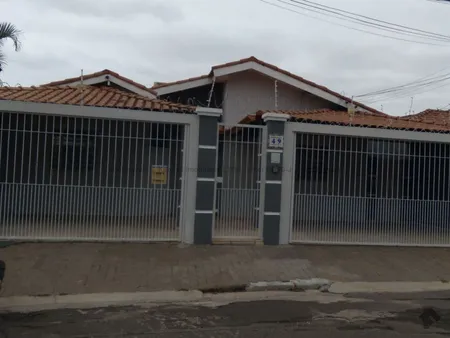 Casa-Térrea em Jardim Monte Líbano