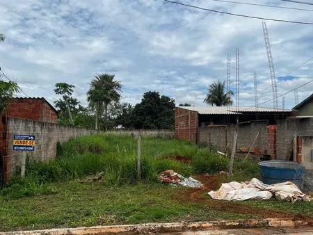 Terreno em Jardim Ouro Verde