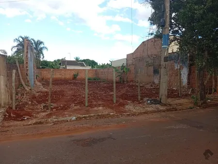Terreno em Aero Rancho