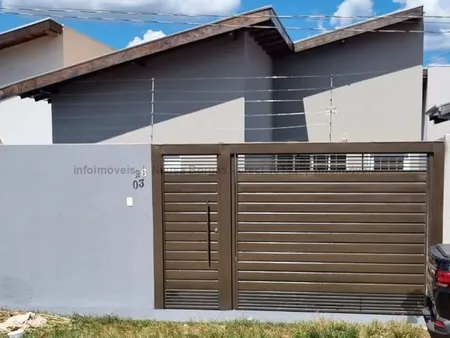 Casa-Térrea em Jardim Noroeste