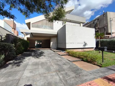Sobrado-Condomínio em Pq. Residencial Damha III