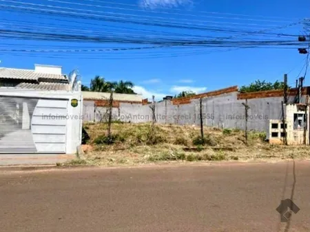 Terreno em Aero Rancho