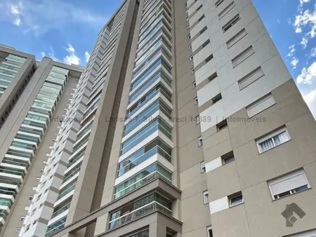 Apartamento em Royal Park