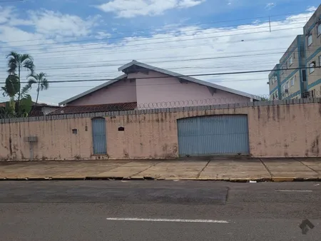 Casa-Térrea em Vila Bandeirante