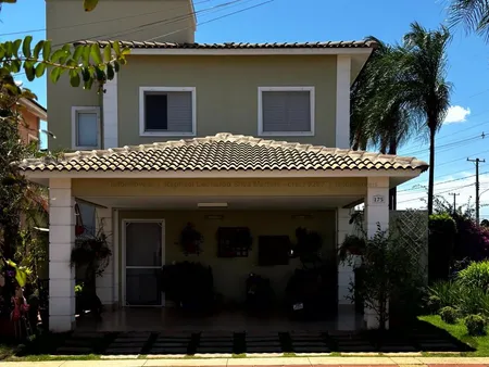 Sobrado-Condomínio em Tiradentes