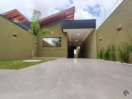 Casa-Térrea em Jardim Seminário