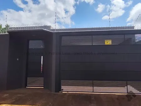 Casa-Térrea em Jardim São Conrado