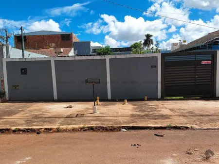 Casa Comercial em Jardim das Perdizes