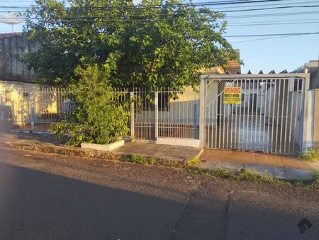 Casa-Térrea em Coopharádio