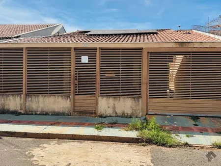Casa-Térrea em Jardim Antartica