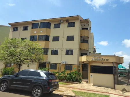 Apartamento em Vila Carlota