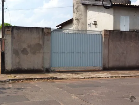 Casa-Térrea em Vila Palmira