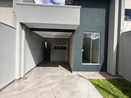 Casa-Térrea em Rita Vieira