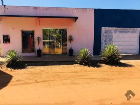 Casa Comercial em Chácara das Mansões