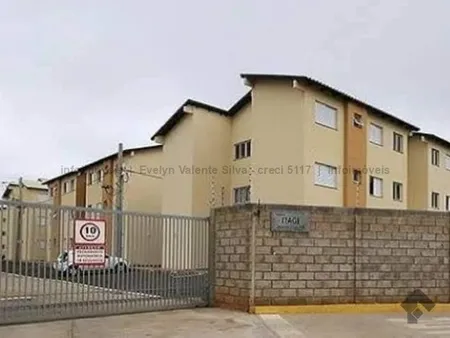 Apartamento em Parque Rita Vieira