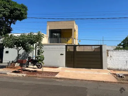 Sobrado em Coophatrabalho