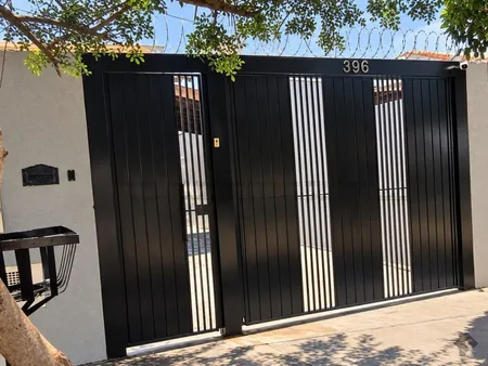 Casa-Térrea em Nova Campo Grande