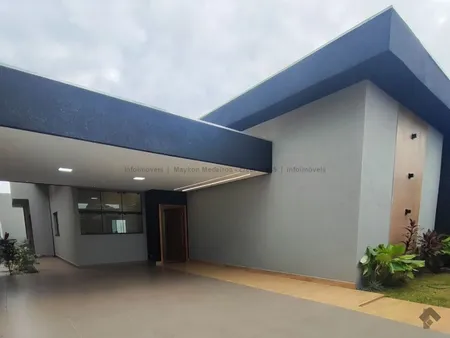 Casa-Térrea em Rita Vieira