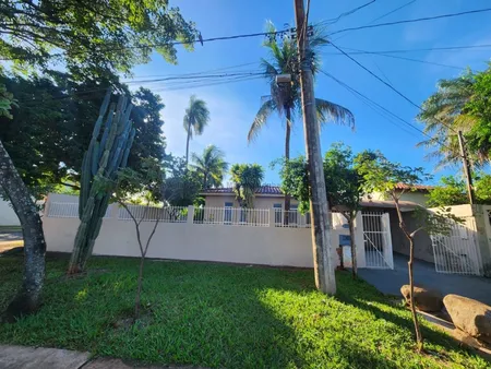 Casa-Térrea em Santa Carmélia