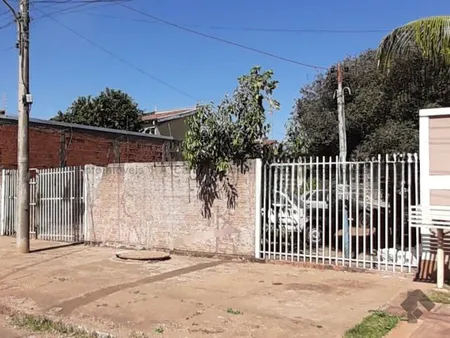 Casa-Térrea em Vila Cidade Morena