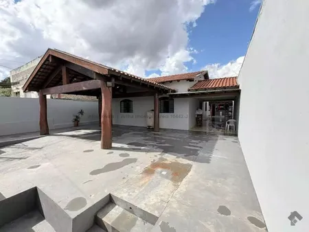 Casa-Térrea em Vila Piratininga