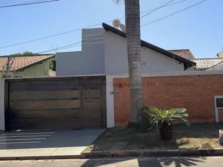 Casa-Térrea em Rita Vieira