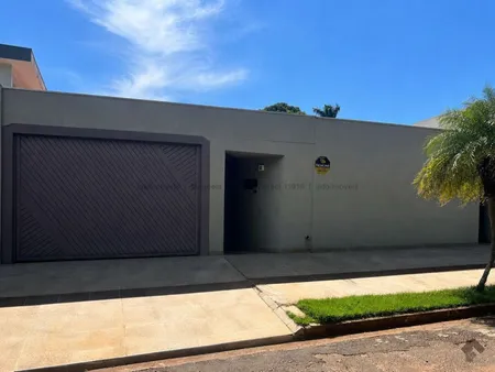 Casa-Térrea em Carandá Bosque II