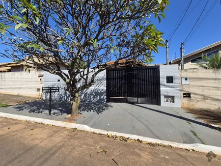 Casa-Térrea em Loteamento Porto Seguro