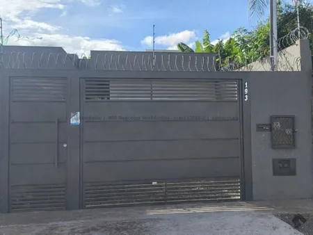 Casa-Térrea em Centenário